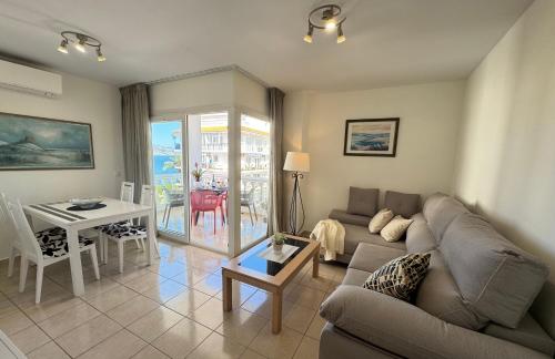 Carabeo Centro Seaview & Rooftop Pool