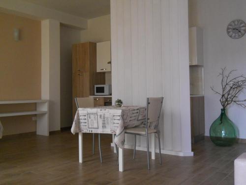 Кухня или мини-кухня в La Creta b&b
