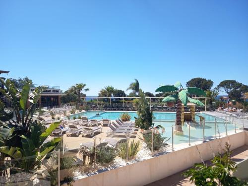 Mobil Home Bungalow vue mer 4 personnes Saint Raphael