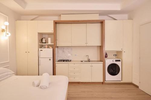 Romantic Medici Chapels Retreat for Two