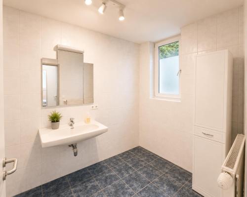Innsbruck City View Apartment with 2 Bedrooms