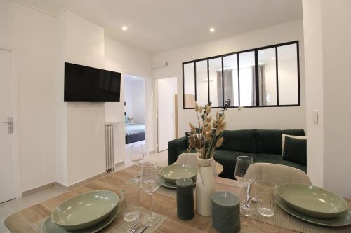 Calm Elegant Apartment in the Heart of Nice