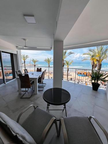 Apartamento Mauri Primera Línea del Mar