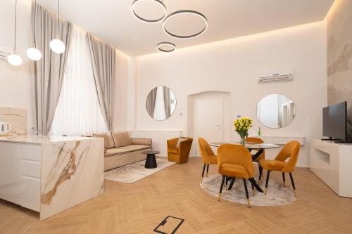 Exclusive Private courtyard by San Lorenzo