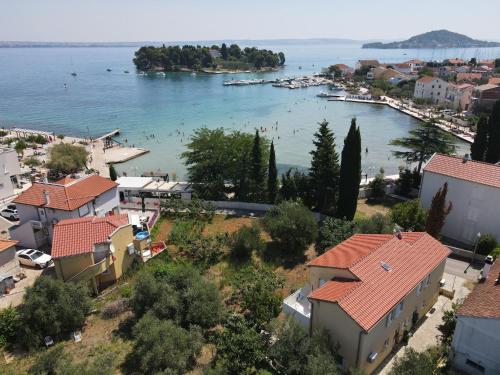 Verena, Holiday Apartment By The Beach