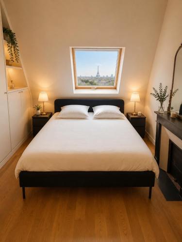 Champs-Élysées Luxury Suite