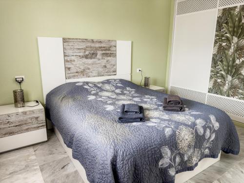 Dinastia B403 by Tenerife Rental & Sales