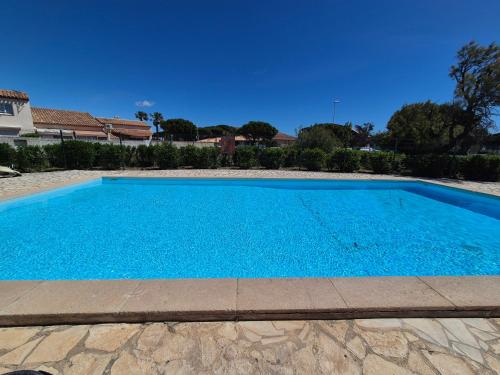 Havre de paix appart climatisé,piscine,wifi