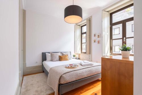 Modern Flat with Terrace & Garage by HostWise