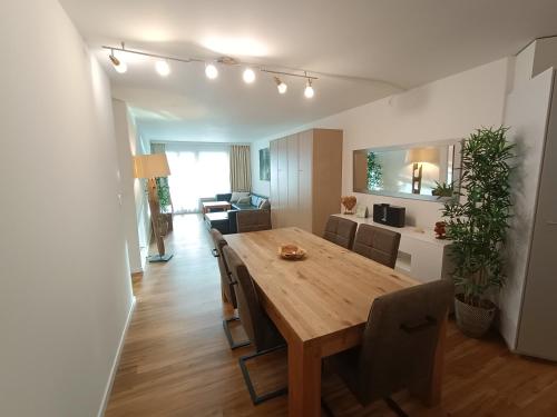 Grosszügige 3 Schlafzimmer Wohnung neben Skipiste und Jakobshornbahn 2 Parkplätze