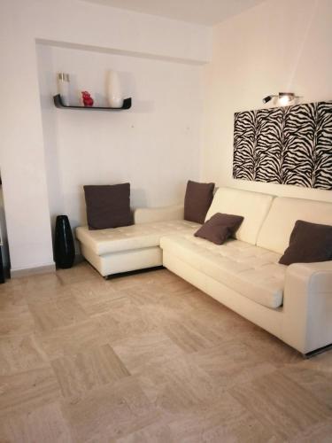 Cannes Martinez One Bedroom by Sweet Accommodation