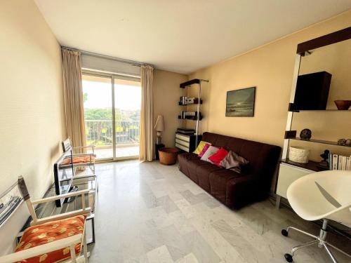 Eden Park, dans belle résidence appartement 6 personnes piscine et tennis