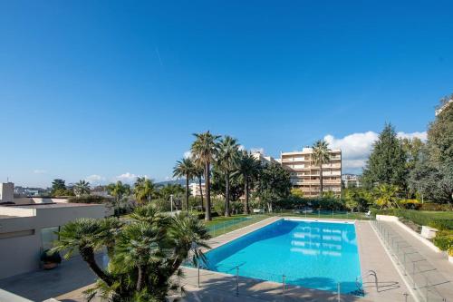 Eden Park, dans belle résidence appartement 6 personnes piscine et tennis