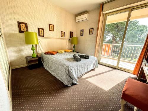 Eden Park, dans belle résidence appartement 6 personnes piscine et tennis