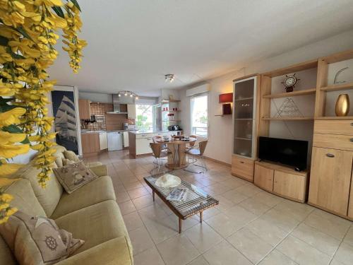 FS550-B11 Appt 3 pièces 6 personnes FREJUS