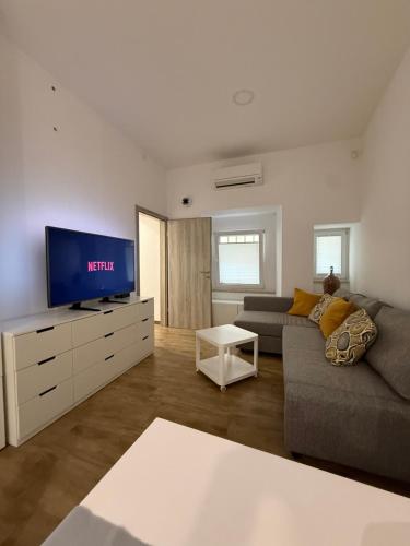 J&J apartment