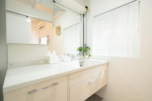 THE COZY NEST ABENO 駅1分 解放感ある一棟貸しヴィラ 長期歓迎 3BR Max9ppl