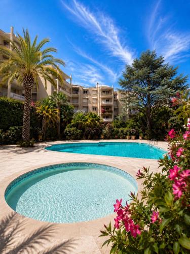 Appartement 2 à 4 pers à 500m Plage Centre de Ste Maxime