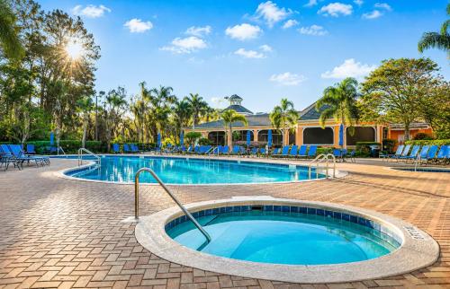 Bahama Bay Penthouse Pools & Beach photo 5