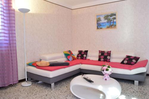 FS000-084 Mais 4 pièces 6 personnes FREJUS