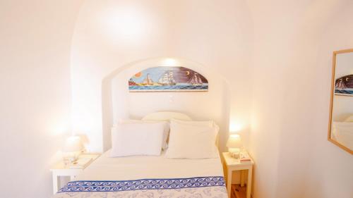 Pano Meria Cave House Two in Oia