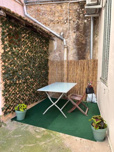 Cosy Apartment in Cannes, AC, WiFi, 15min Palais
