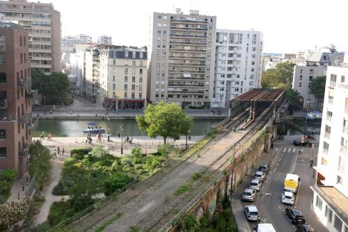 Penthouse vue sur canal et 2 pièces