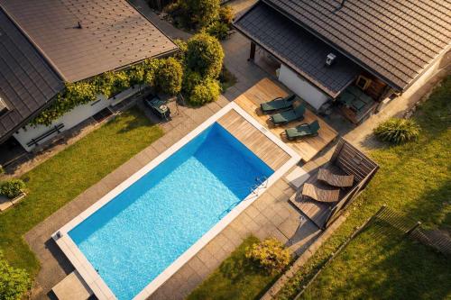 NINA's Chalet with Pool & Sauna Access AlpenLuxus Collection