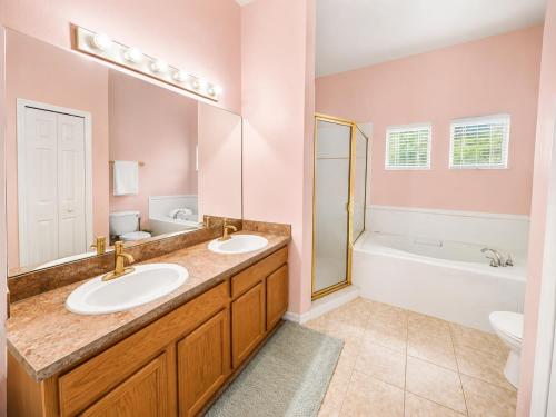 Bahama Bay Penthouse Pools & Beach photo 25