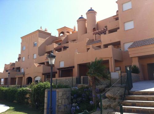 Precioso, apartamento con terraza y piscina