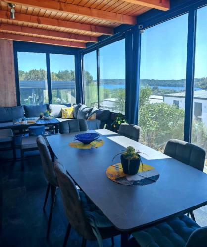 Sea view Champagne by Vellaris, Luxury Mobile Home