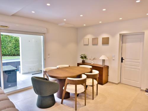 Luxury Villa in Cannes with Heated Pool Parties and festive évents not allowed