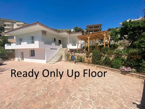 Sarsed Home, Sarande