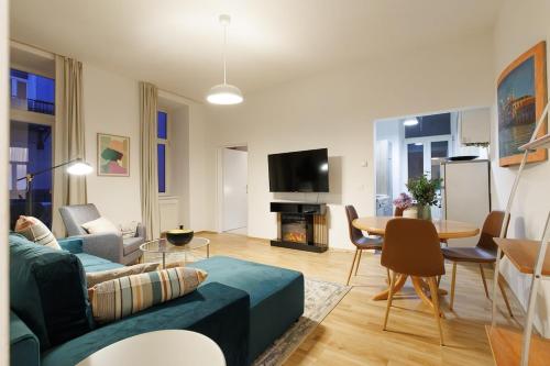 Central Cozy 3 Room Prater Apt for 5pax