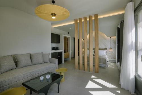 La Madeleine Suites Fira