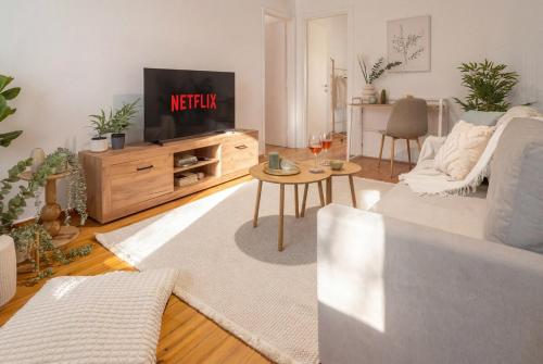 Harmony Armenopoulou - Elegant Urban Living