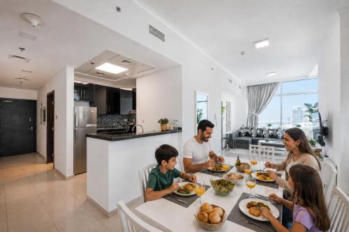 HAVN - 1 Bedroom in Dubai Marina with Sea Views