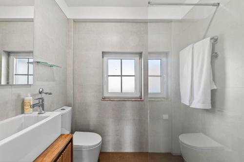 Stylish Lisbon Apartment in Alfama w/ Heating