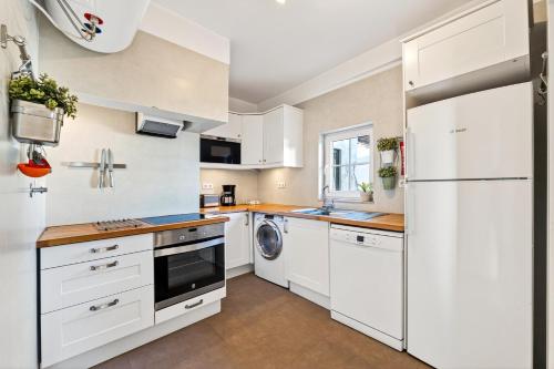 Stylish Lisbon Apartment in Alfama w/ Heating