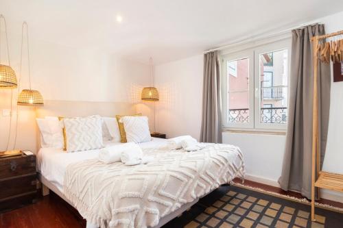 Great Duplex Apartment in Alfama with AC