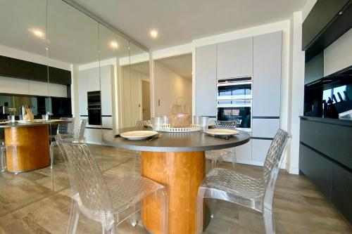 LES PIEDS DANS L'EAU - Appartement moderne à 50 m plage Le Grau-du-Roi