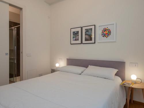 Xenia Milan - 2-room apt in Via Cecchi 18