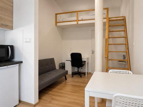 Tiny Loft near Mendel Square