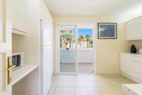 Cubo's Luxury Golf Apartment Marbella & Parking