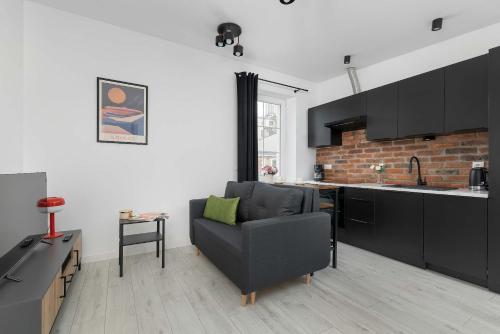 Cosy Apartment with a Charming Interior, Pet Friendly by Noclegi Renters