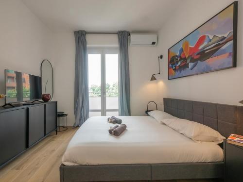 Xenia Milano - 2 rooms apt in Via Codogno 1