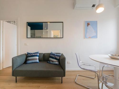 Xenia Milano - 2 rooms apt in Via Codogno 1