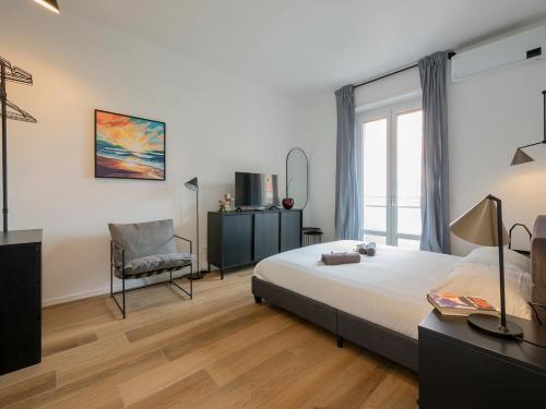Xenia Milano - 2 rooms apt in Via Codogno 1