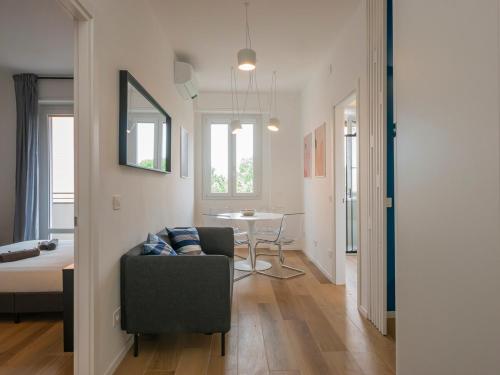 Xenia Milano - 2 rooms apt in Via Codogno 1