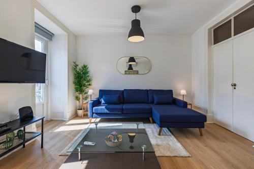Classy 3-Bedroom Lisbon Apartment by LovelyStay
